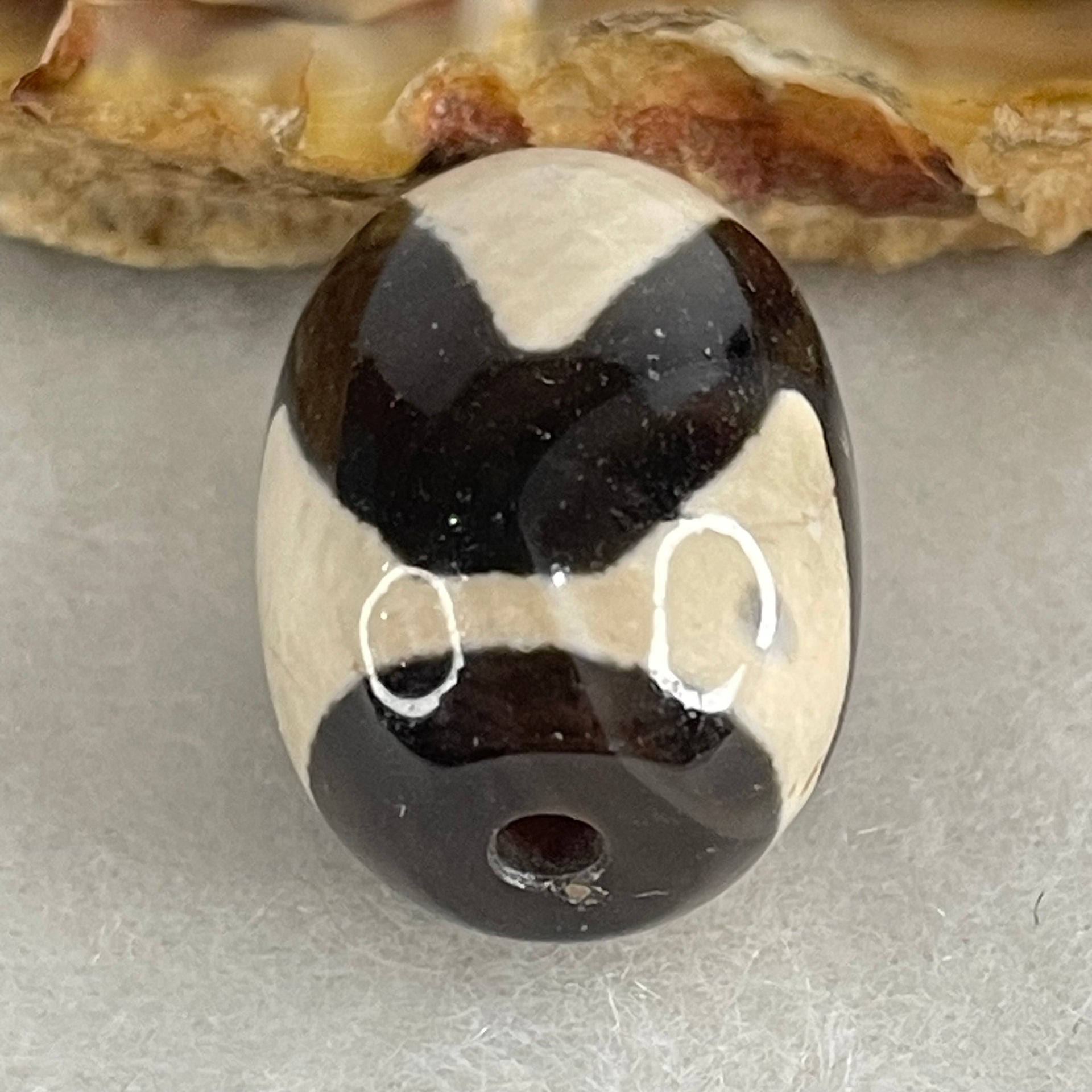 Natural Powerful Tibetan Old Oily Agate Tiger Tooth Daluo Dzi Bead Heavenly Master (Tian Zhu) 虎呀天诛 5.21g 18.5 by 13.6mm - Huangs Jadeite and Jewelry Pte Ltd