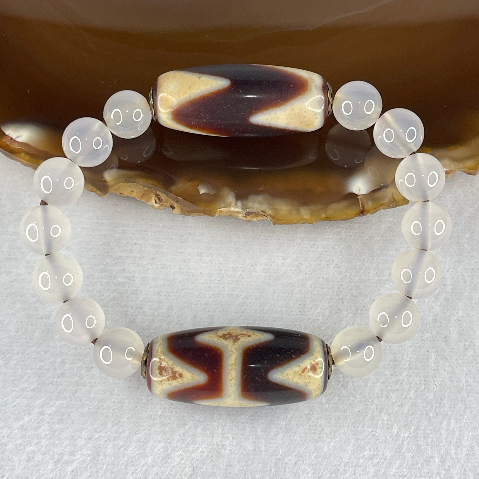 Natural Powerful Tibetan Old Oily Agate Tiger Tooth Daluo Dzi Bead Heavenly Master (Tian Zhu) with White Agate Beads Bracelet 24.84g 14cm 29.8 by 13.0mm Double Tiger Tooth - 29.5 by 12.3 Tiger Tooth - Huangs Jadeite and Jewelry Pte Ltd