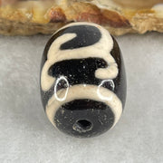 Natural Powerful Tibetan Old Oily Black White Agate Green Tara Dzi Bead Heavenly Master (Tian Zhu) 绿度母天珠 4.80g 17.4 by 13.5mm - Huangs Jadeite and Jewelry Pte Ltd