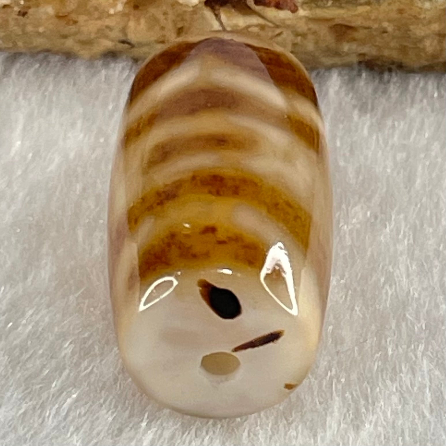 Natural Powerful Tibetan Old Oily Agate Sky Door Serenity 1 Eye Dzi Bead Heavenly Master (Tian Zhu) 一眼天门天诛 4.85g 20.4 by 11.7mm - Huangs Jadeite and Jewelry Pte Ltd