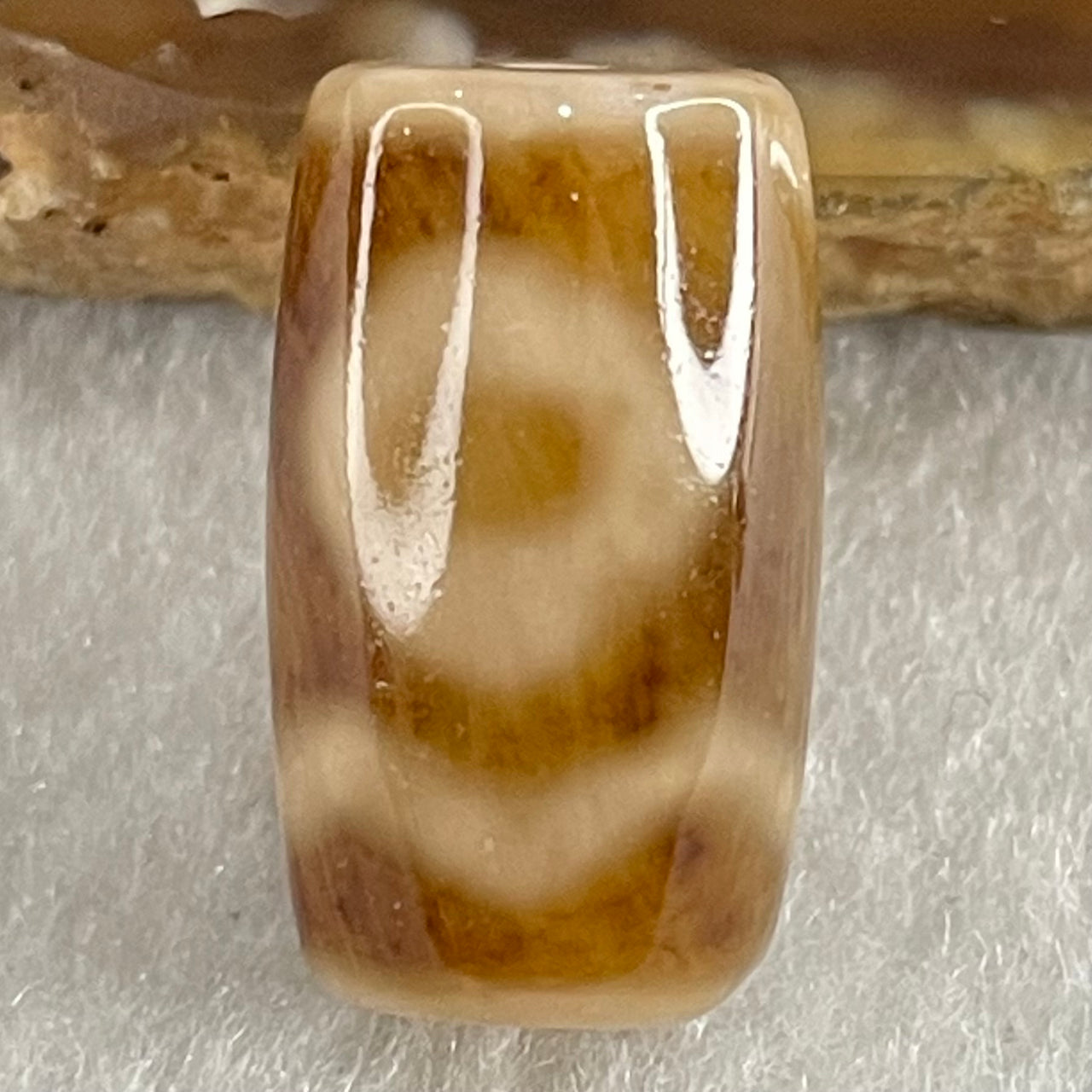 Natural Powerful Tibetan Old Oily Agate Sky Door Serenity 1 Eye Dzi Bead Heavenly Master (Tian Zhu) 一眼天门天诛 4.79g 19.7 by 11.6mm - Huangs Jadeite and Jewelry Pte Ltd