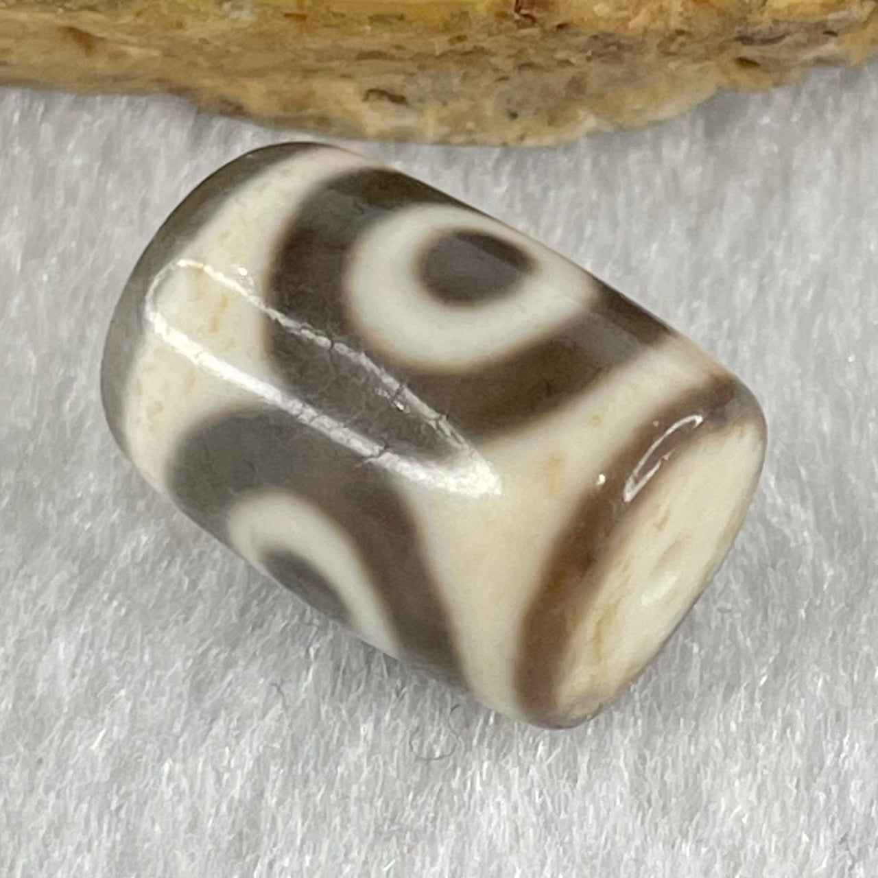 Natural Powerful Tibetan Old Oily Agate 3 Eyes Dzi Bead Heavenly Master (Tian Zhu) 三眼天诛 3.30g 15.4 by 11.0mm - Huangs Jadeite and Jewelry Pte Ltd