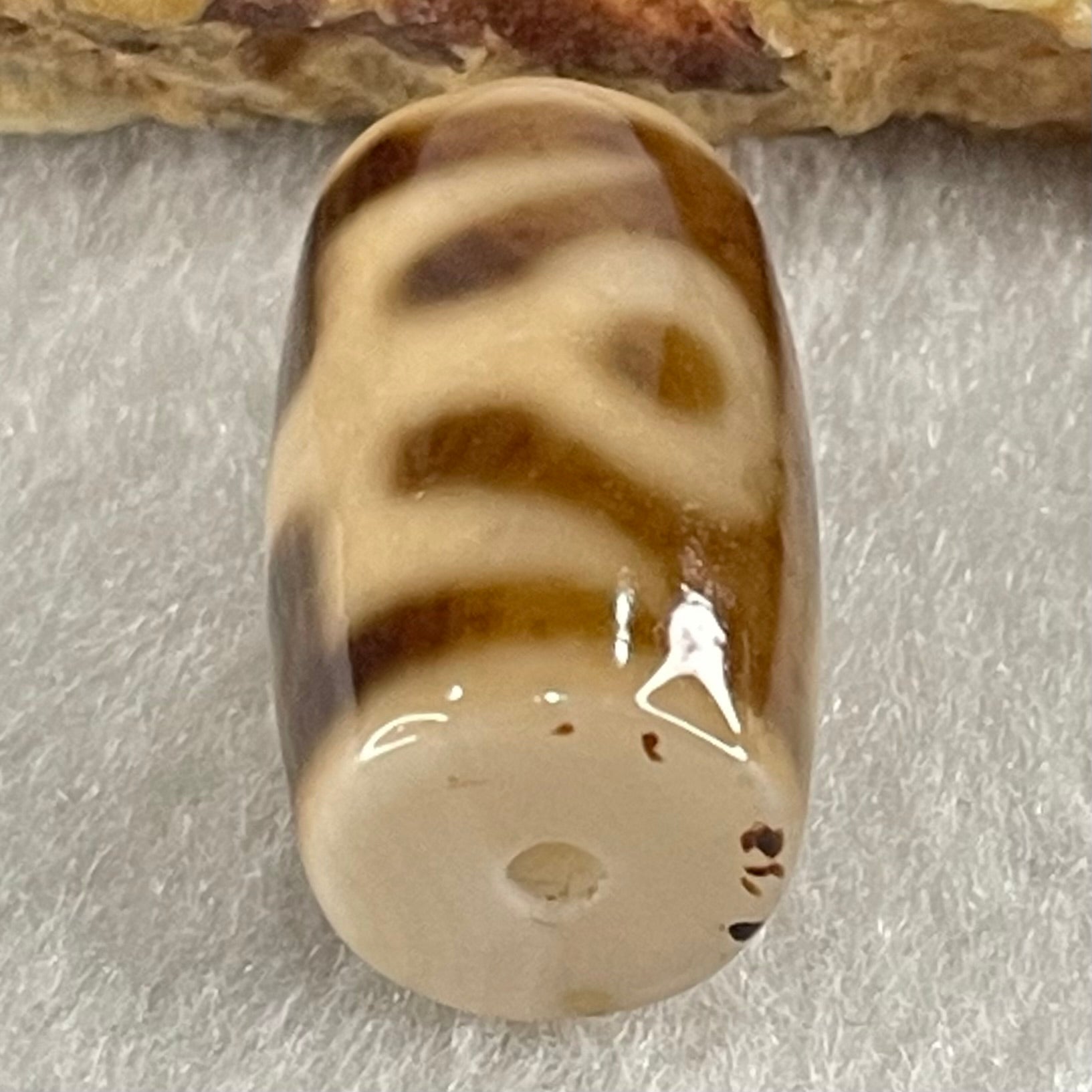 Natural Powerful Tibetan Old Oily Agate Patina Guiren Tairen Human Dzi Bead Totem Amulet Heavenly Master (Tian Zhu) 贵人天诛 5.11g 19.9 by 12.1mm - Huangs Jadeite and Jewelry Pte Ltd