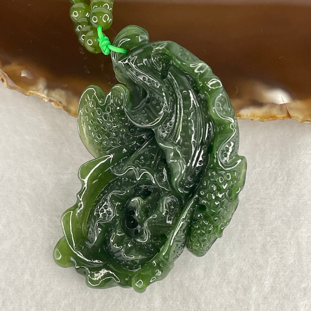 Natural Green Nephrite Cabbage Pendant with Beads Necklace | "Bai Cai" Abundance & Heart Alignment (65.46g | 5.0mm 120 Beads | 56.0x36.0x8.6mm)