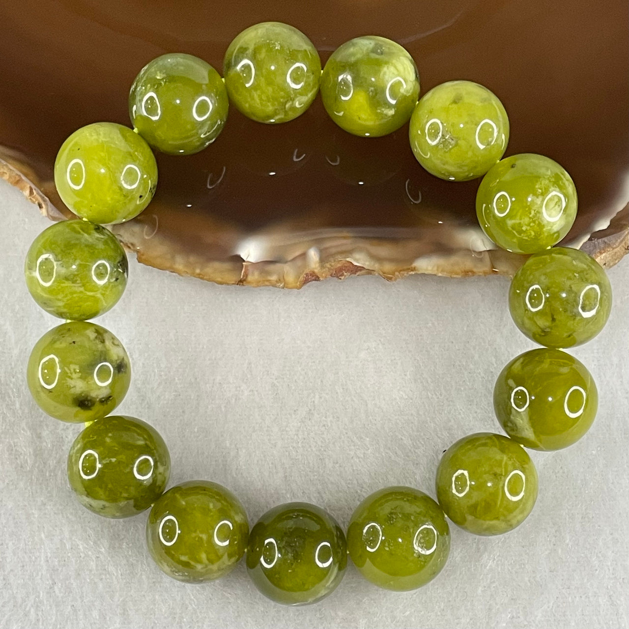 Natural Green Serpentine Jade Beads Bracelet 天然山由玉手链 56.19g 16.5cm 14.2mm 15 Beads - Huangs Jadeite and Jewelry Pte Ltd
