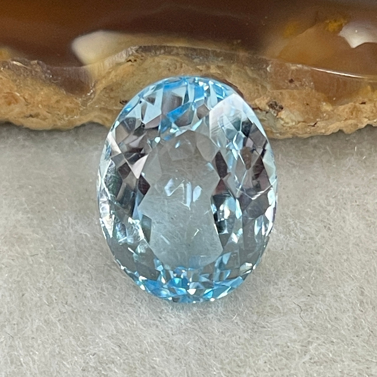 Natural Sky Blue Topaz Oval Shape 10.65ct 14.1 by 10.6 by 8.0mm - Huangs Jadeite and Jewelry Pte Ltd