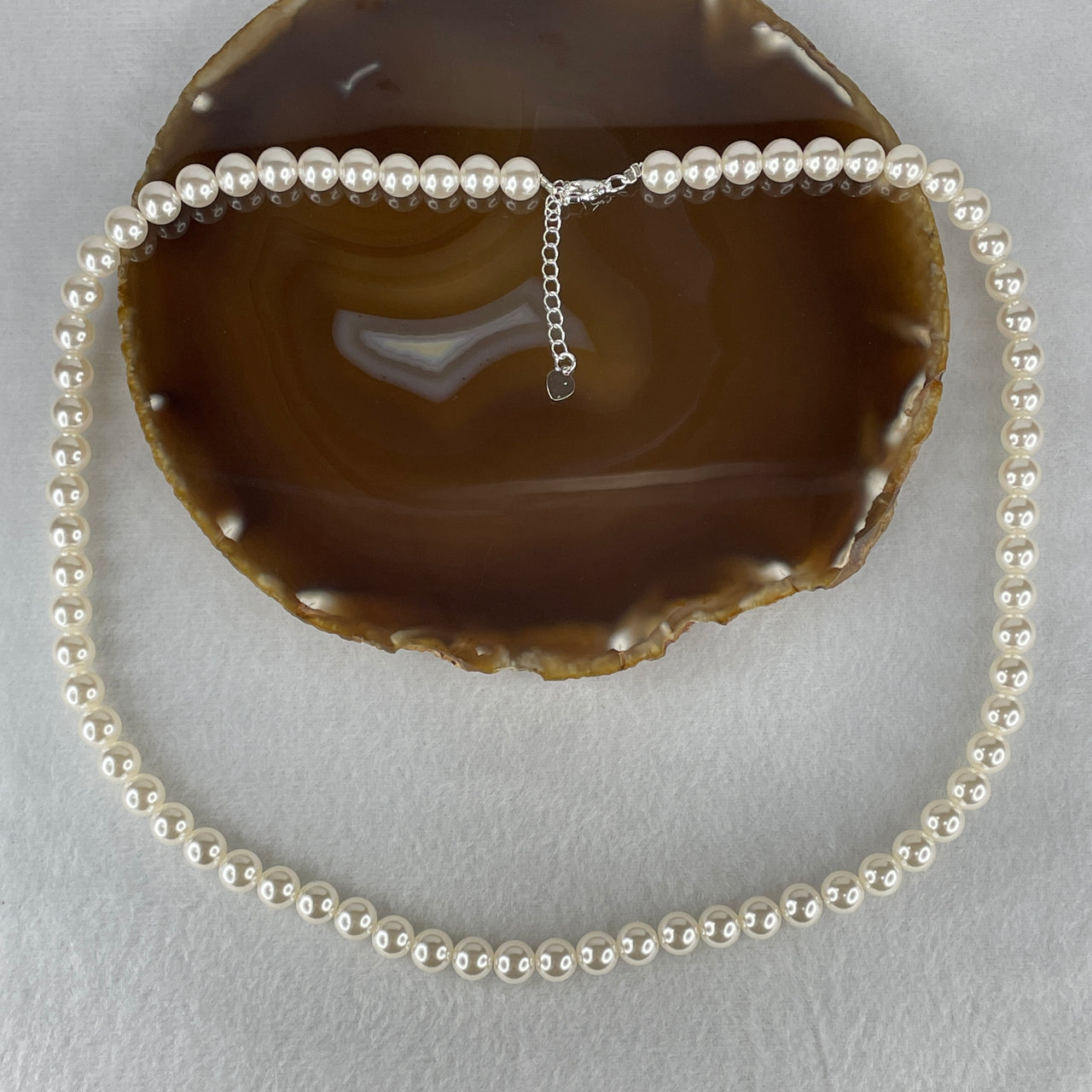 Natural Faux White Pearl Beads Necklace 47.12g 54cm 8.1mm 71 Beads