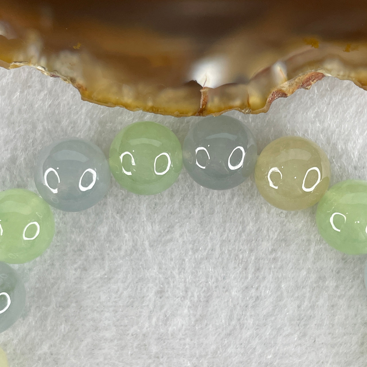 Certified Natural Type A Light Green with Light Blueish Lavender Jadeite Beads Bracelet 32.49g 15cm 10.0mm 19 Beads