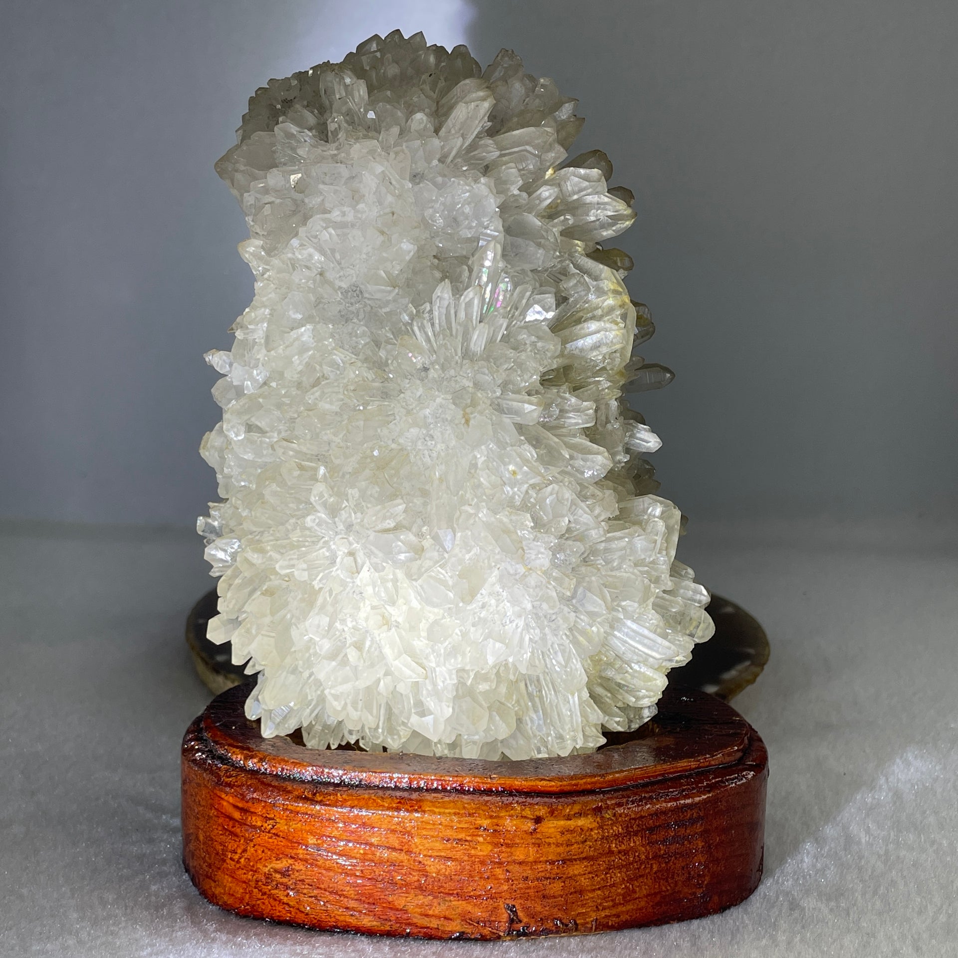Natural Clear Quartz Crystal Cluster Display with Wooden Stand 705.70g 119.0 by 66.5 by 160.0mm - Huangs Jadeite and Jewelry Pte Ltd
