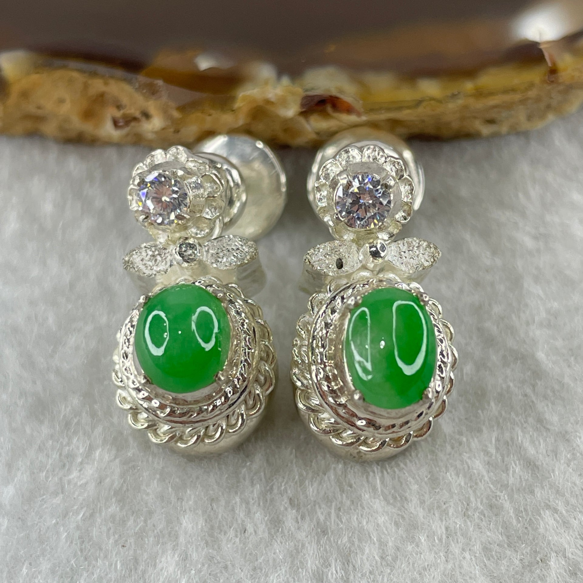 Type A Natural Apple Green Jadeite Cabochon 8.1 by 6.2 by 3.0mm Stone for Setting 20.60g (On Silver Earring Mold) - Huangs Jadeite and Jewelry Pte Ltd