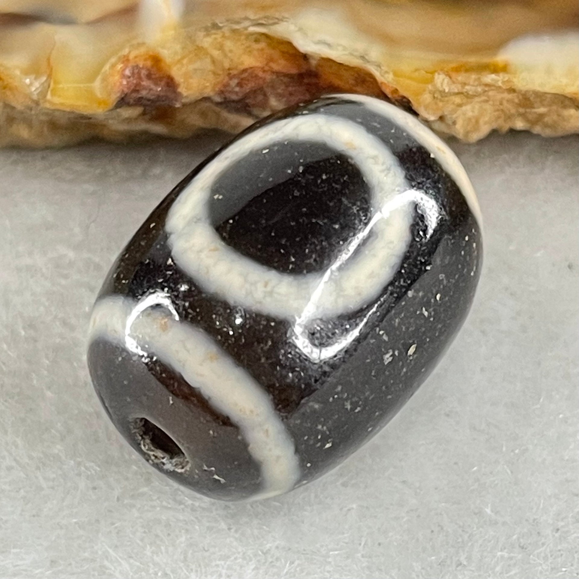 Natural Powerful Tibetan Old Oily Agate 1 Eye With Swastika Dzi Bead (Hotu Dzi) 4.29g 17.5 by 12.7mm - Huangs Jadeite and Jewelry Pte Ltd