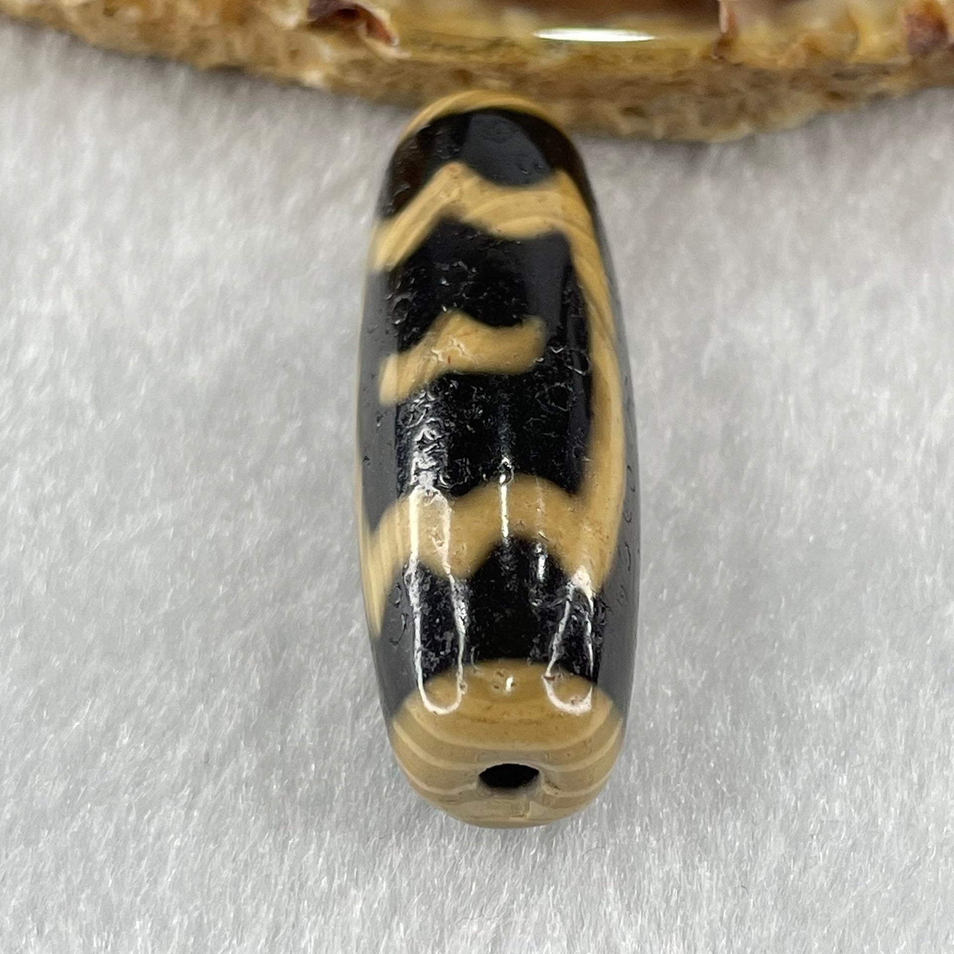 Natural Powerful Tibetan Old Oily Agate Double Garuda Dzi Bead Heavenly Master (Tian Zhu) 8.65g 37.0 by 12.2mm - Huangs Jadeite and Jewelry Pte Ltd