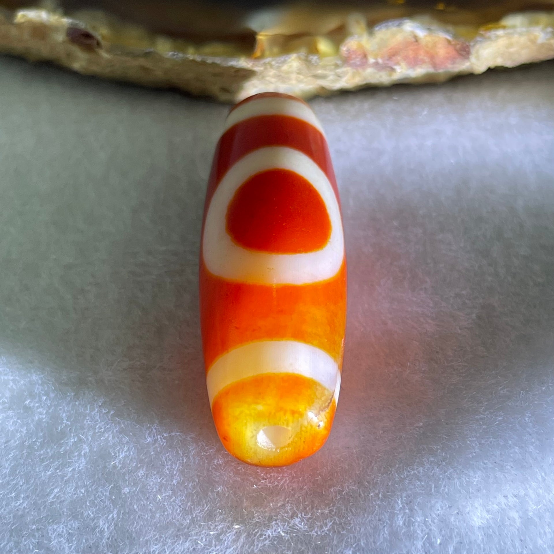 Natural Powerful Tibetan Old Oily Red White Agate One Eye Earth Element Dzi Bead Heavenly Master (Tian Zhu) 一眼土元素天珠 9.86g 37.7 by 13.1mm - Huangs Jadeite and Jewelry Pte Ltd