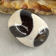 Natural Powerful Tibetan Old Oily Agate Tiger Tooth Daluo Dzi Bead Heavenly Master (Tian Zhu) 虎呀天诛 4.70g 18.0 by 13.4mm - Huangs Jadeite and Jewelry Pte Ltd