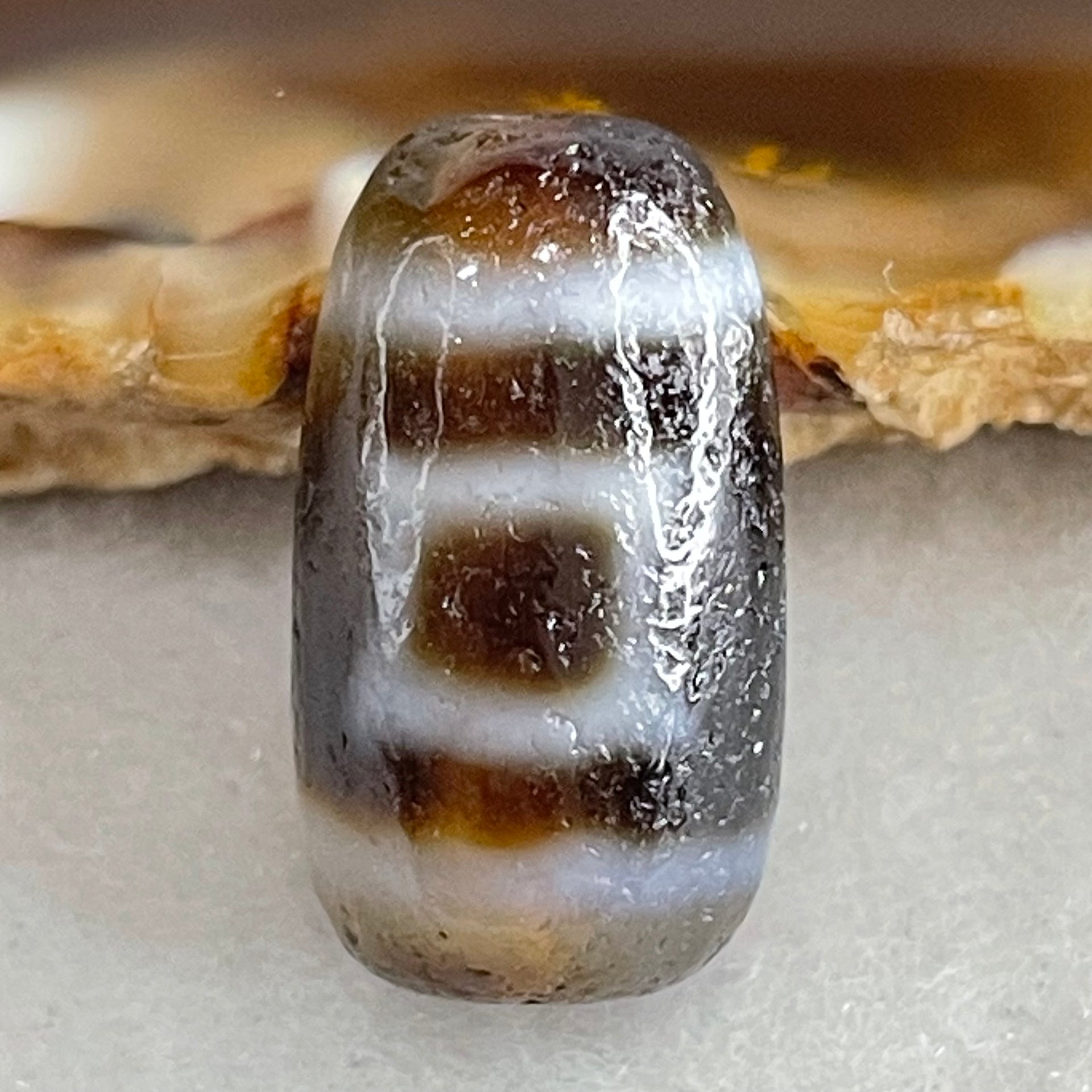 Natural Powerful Tibetan Old Oily Agate Sky Door Serenity 1 Eye Dzi Bead Heavenly Master (Tian Zhu) 一眼天诛 3.43g 18.8 by 10.6mm - Huangs Jadeite and Jewelry Pte Ltd