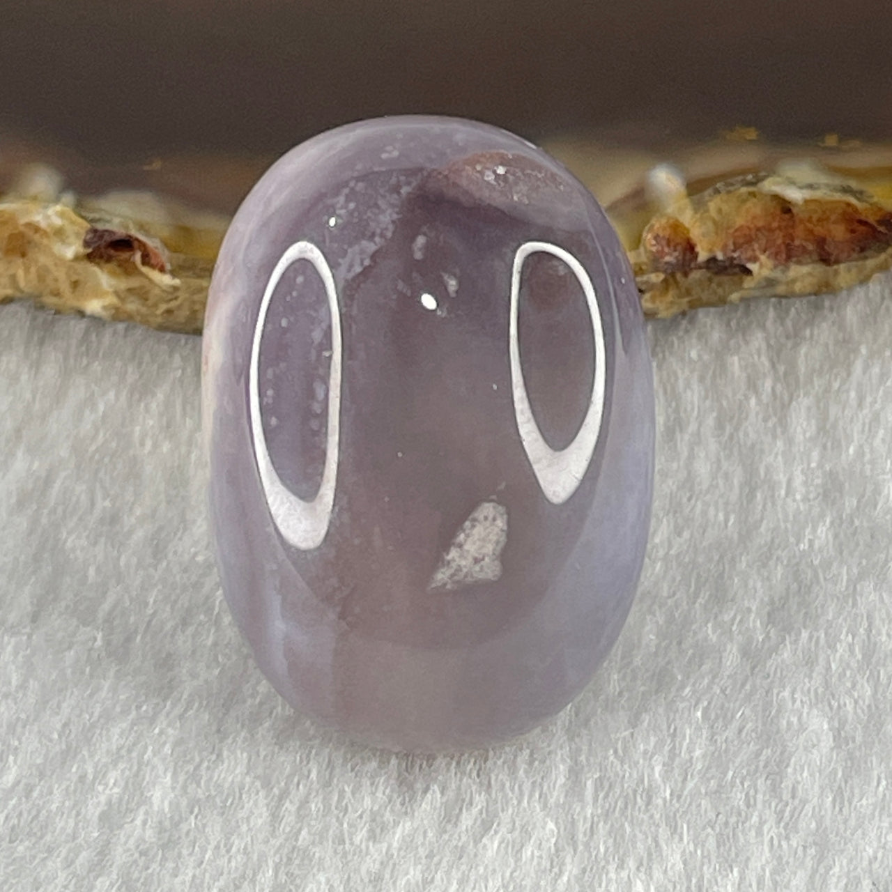 Natural Greyish Agate Egg Display 18.57g 29.2 by 21.1 by 20.0mm