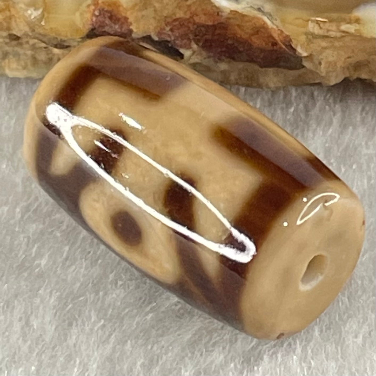 Natural Powerful Tibetan Old Oily Agate Patina Guiren Tairen Human Dzi Bead Totem Amulet Heavenly Master (Tian Zhu) 贵人天诛 4.86g 19.6 by 11.7mm - Huangs Jadeite and Jewelry Pte Ltd