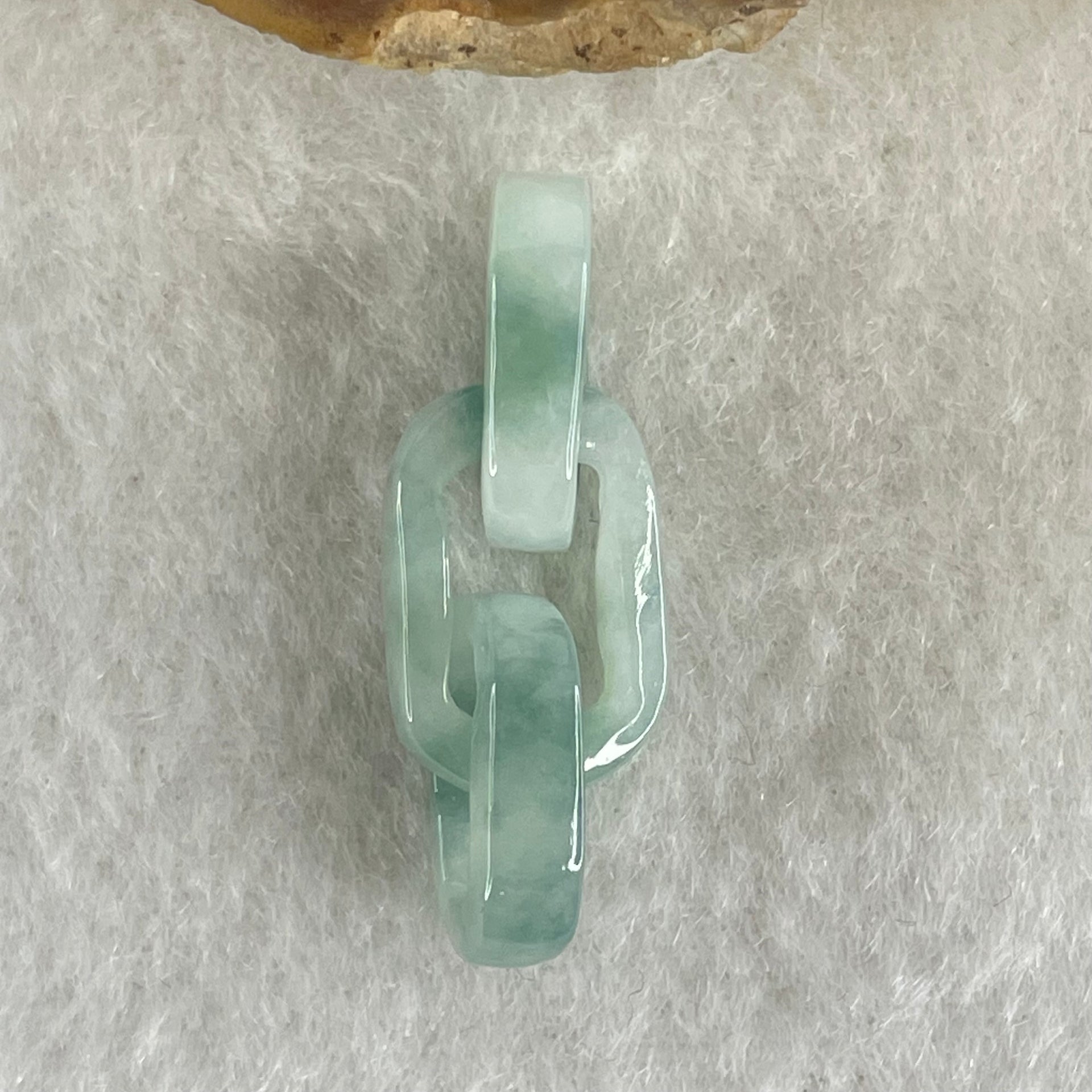 Type A Blueish Green with Faint White Jadeite Rolo Link Chain for Setting 2.26g 15.1 by 9.9 by 3.6mm - Huangs Jadeite and Jewelry Pte Ltd