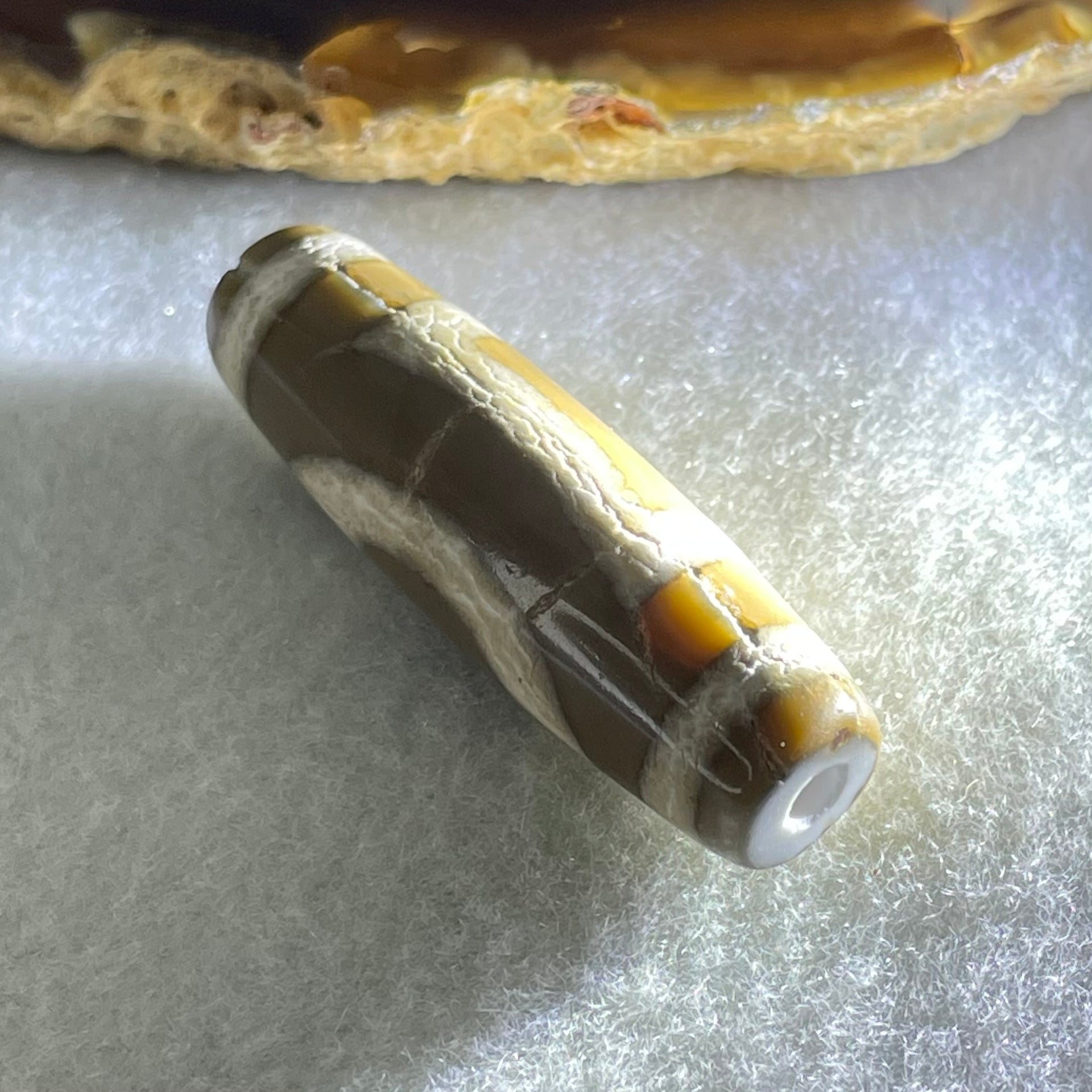 Natural Powerful Tibetan Old Oily Agate Sky Door Serenity 1 Eye Dzi Bead Heavenly Master (Tian Zhu) 一眼天诛 8.74g 39.3 by 11.9mm - Huangs Jadeite and Jewelry Pte Ltd