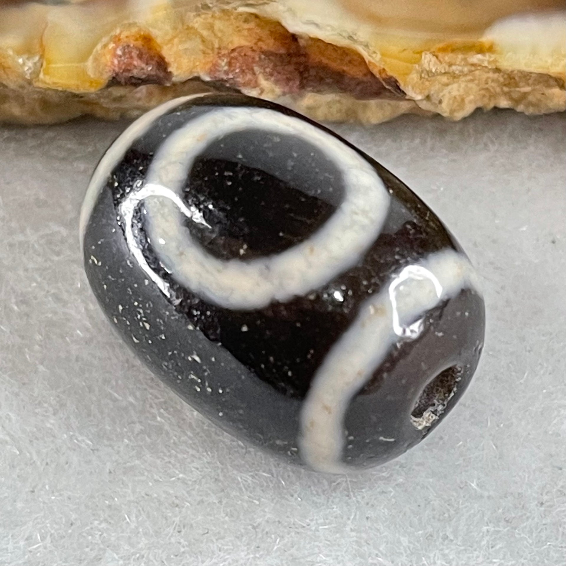 Natural Powerful Tibetan Old Oily Agate 1 Eye With Swastika Dzi Bead (Hotu Dzi) 4.29g 17.5 by 12.7mm - Huangs Jadeite and Jewelry Pte Ltd