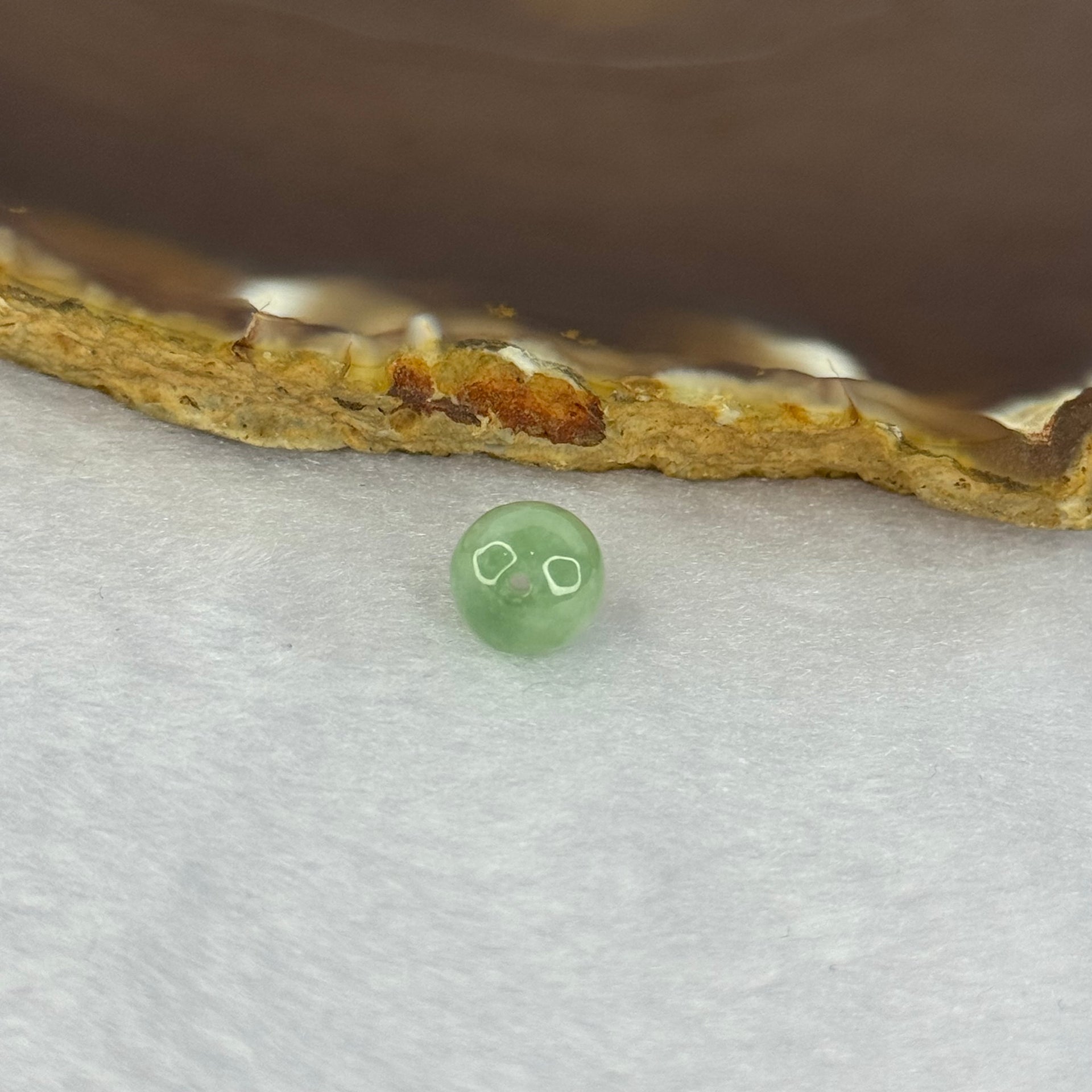 Type A Green Jadeite Bead for Bracelet/Necklace/Earrings/Rings 1.25g 8.9mm - Huangs Jadeite and Jewelry Pte Ltd
