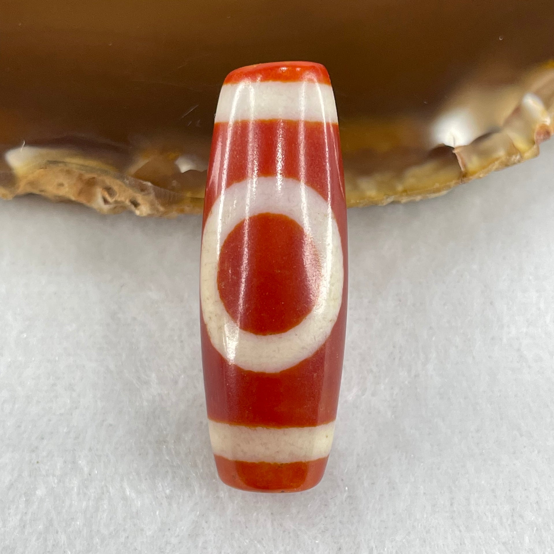Natural Powerful Tibetan Old Oily Red White Agate One Eye Earth Element Dzi Bead Heavenly Master (Tian Zhu) 一眼土元素天珠 10.59g 37.8 by 13.3mm - Huangs Jadeite and Jewelry Pte Ltd