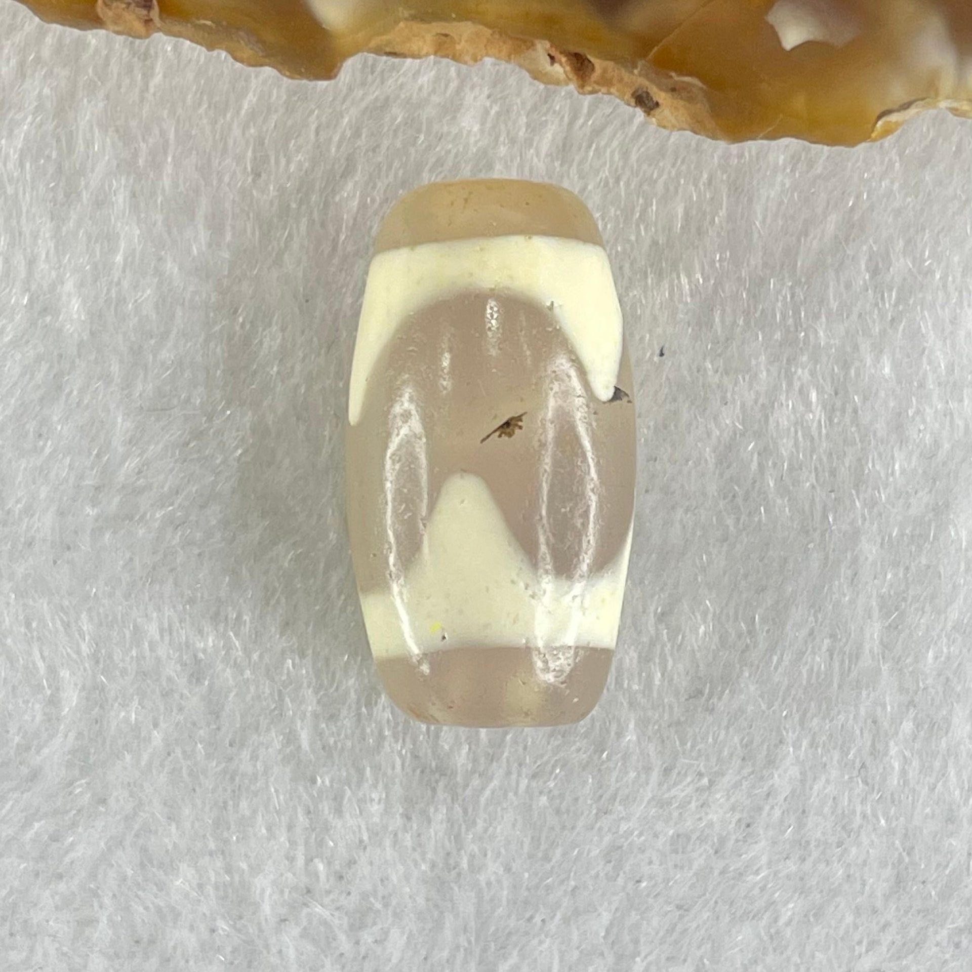 Natural Powerful Tibetan Old Oily Agate Tiger Tooth Daluo Dzi Bead Heavenly Master (Tian Zhu) 虎呀天诛 3.40g 20.1 by 10.0mm - Huangs Jadeite and Jewelry Pte Ltd