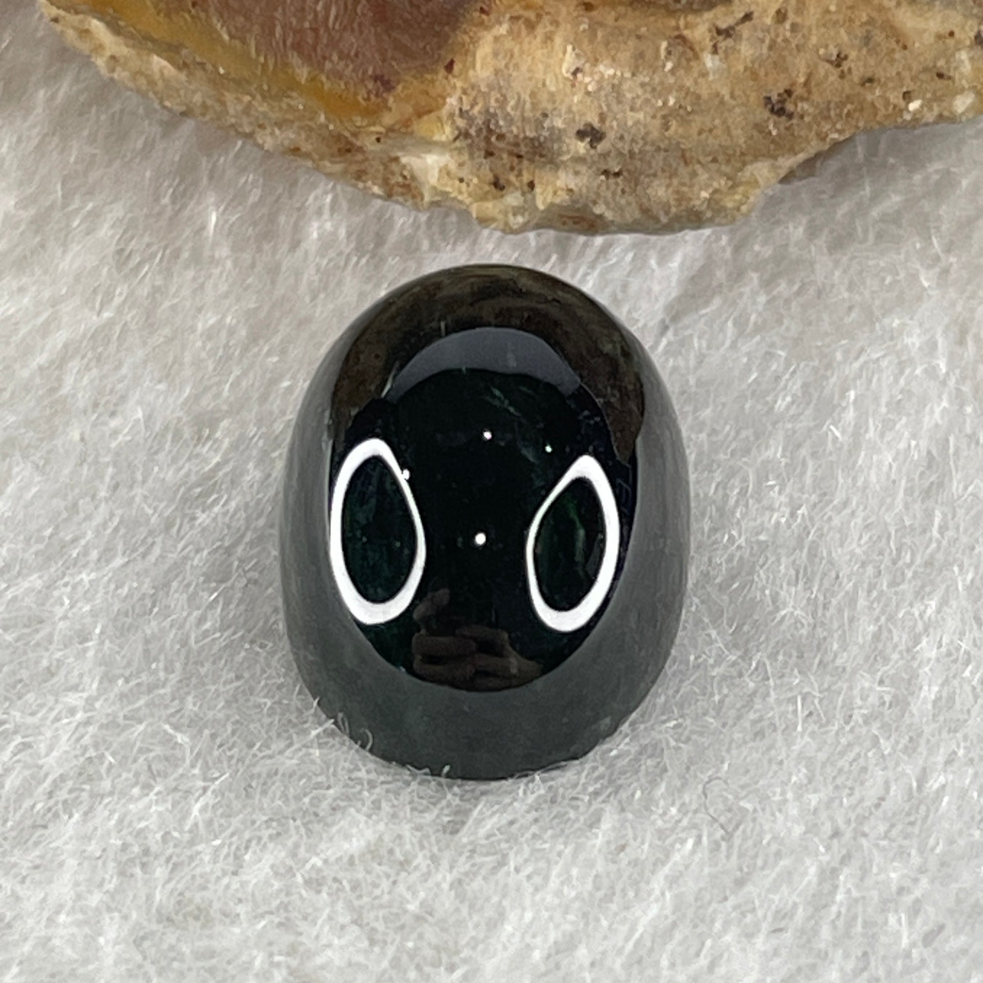 Type A Translucent Black Omphacite Jadeite Round Cabouchon Stone For Setting 1.23g 12.2 by 8.7 by 5.6mm - Huangs Jadeite and Jewelry Pte Ltd