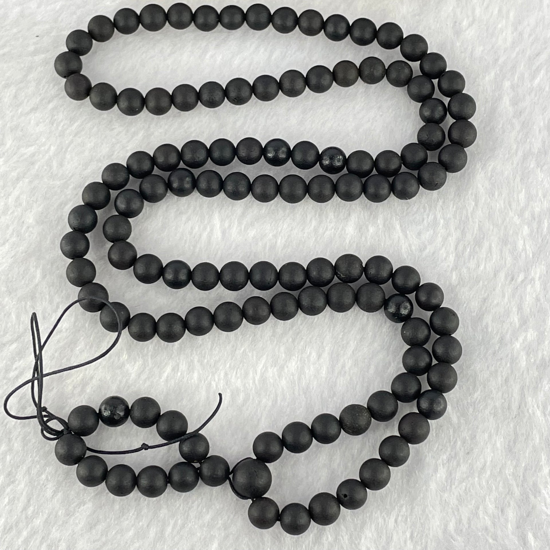 Natural Dark Matt Black Amber Beads Necklace 天然大黑天翁琥珀项链 11.40g 58cm 5.7mm 108 Beads - Huangs Jadeite and Jewelry Pte Ltd