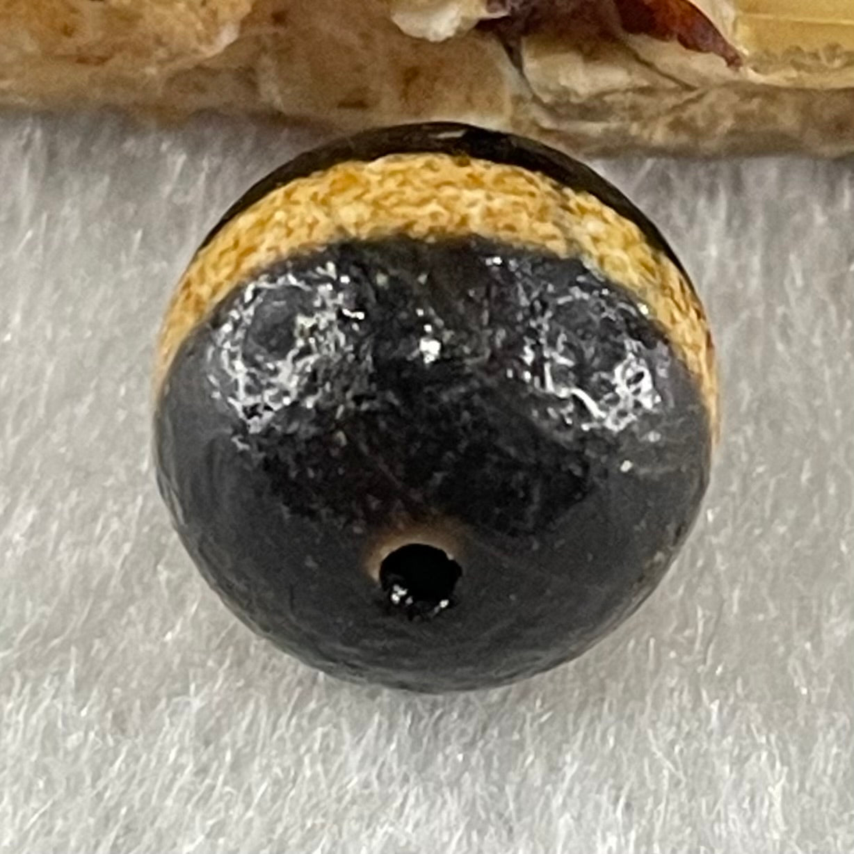Natural Powerful Tibetan Old Oily Agate 1 Lines Dzi Bead Heavenly Master (Tian Zhu) 1.54g 10.4 by 10.5mm - Huangs Jadeite and Jewelry Pte Ltd