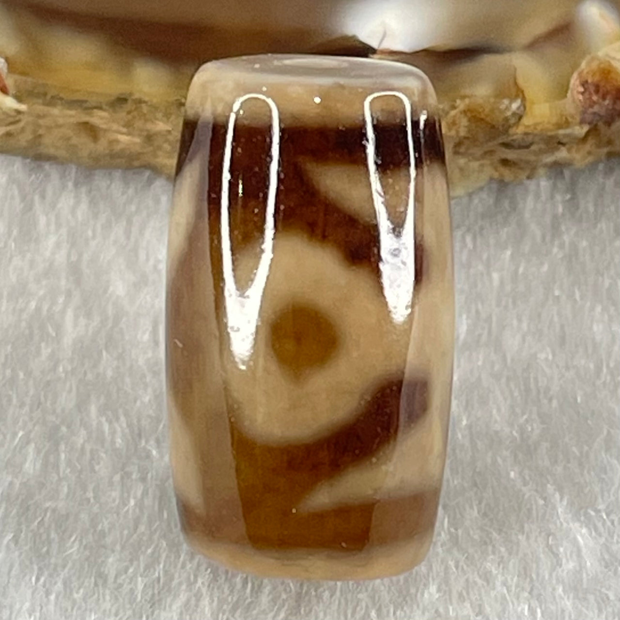 Natural Powerful Tibetan Old Oily Agate Patina Guiren Tairen Human Dzi Bead Totem Amulet Heavenly Master (Tian Zhu) 贵人天诛 4.62g 19.9 by 11.6mm - Huangs Jadeite and Jewelry Pte Ltd