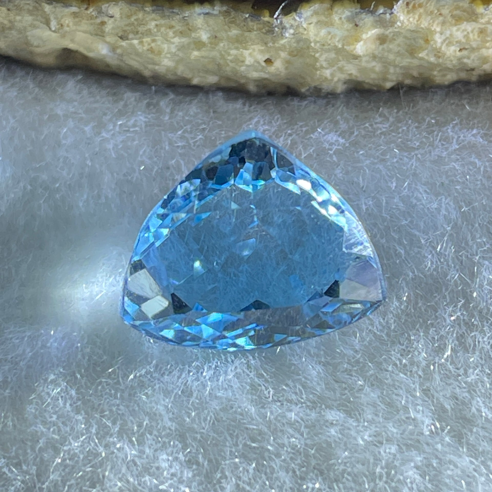 Natural Sky Blue Topaz Trillion Shape 9.26ct 12.9 by 11.2 by 8.9mm - Huangs Jadeite and Jewelry Pte Ltd