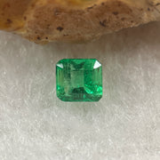 Natural Colombia Vivid Green Emerald (Beryl) Cut-Cornered Square Step cut 0.40ct 4.3 by 4.1 by 3.2mm - Huangs Jadeite and Jewelry Pte Ltd