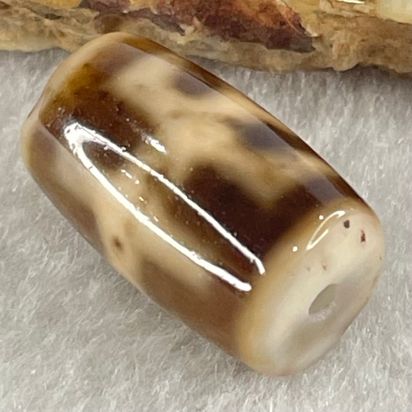 Natural Powerful Tibetan Old Oily Agate Patina Guiren Tairen Human Dzi Bead Totem Amulet Heavenly Master (Tian Zhu) 贵人天诛 4.90g 19.5 by 11.8mm - Huangs Jadeite and Jewelry Pte Ltd