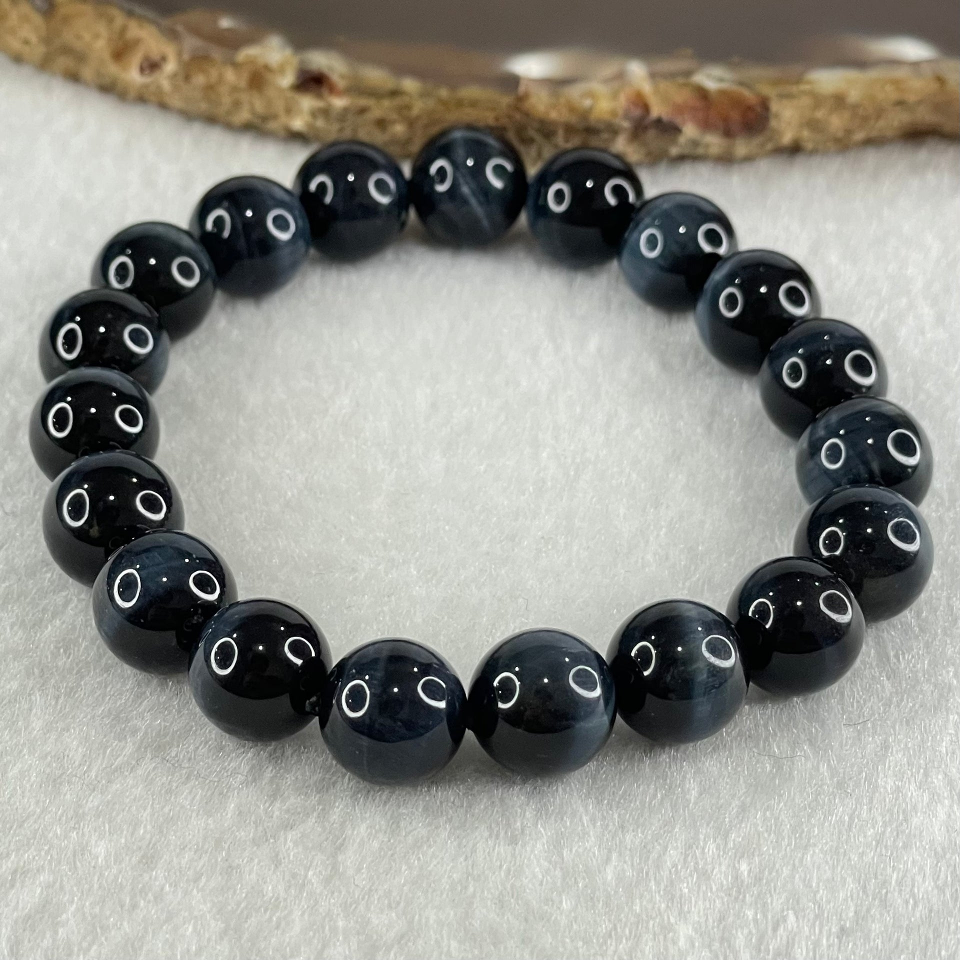Natural Blue Tiger Eye Quartz Beads Bracelet 25.88g 16cm 10.0mm 19 Beads - Huangs Jadeite and Jewelry Pte Ltd
