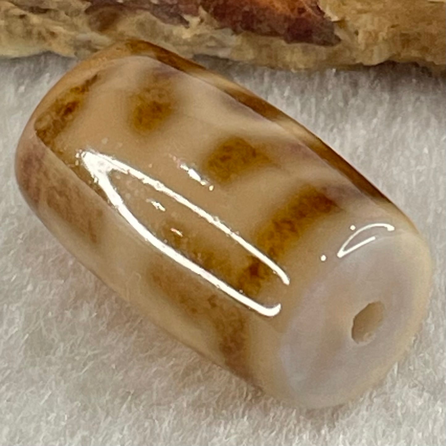 Natural Powerful Tibetan Old Oily Agate Patina Guiren Tairen Human Dzi Bead Totem Amulet Heavenly Master (Tian Zhu) 贵人天诛 4.78g 20.0 by 11.6mm - Huangs Jadeite and Jewelry Pte Ltd