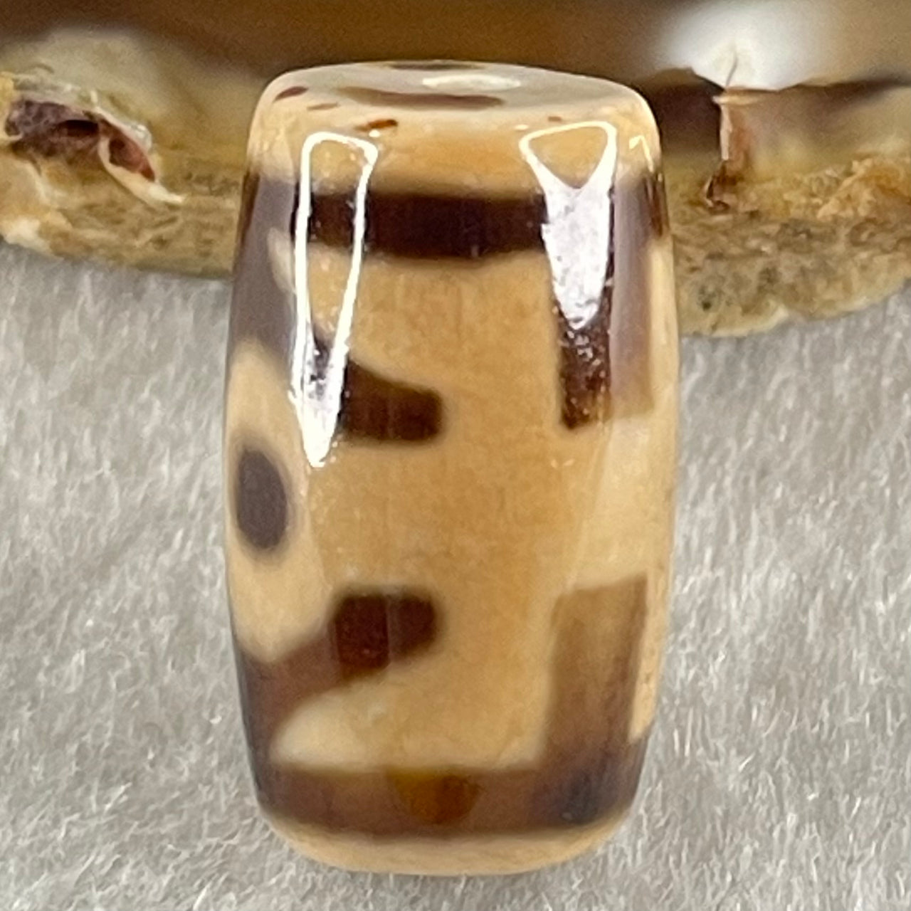 Natural Powerful Tibetan Old Oily Agate Patina Guiren Tairen Human Dzi Bead Totem Amulet Heavenly Master (Tian Zhu) 贵人天诛 4.61g 19.7 by 11.7mm - Huangs Jadeite and Jewelry Pte Ltd