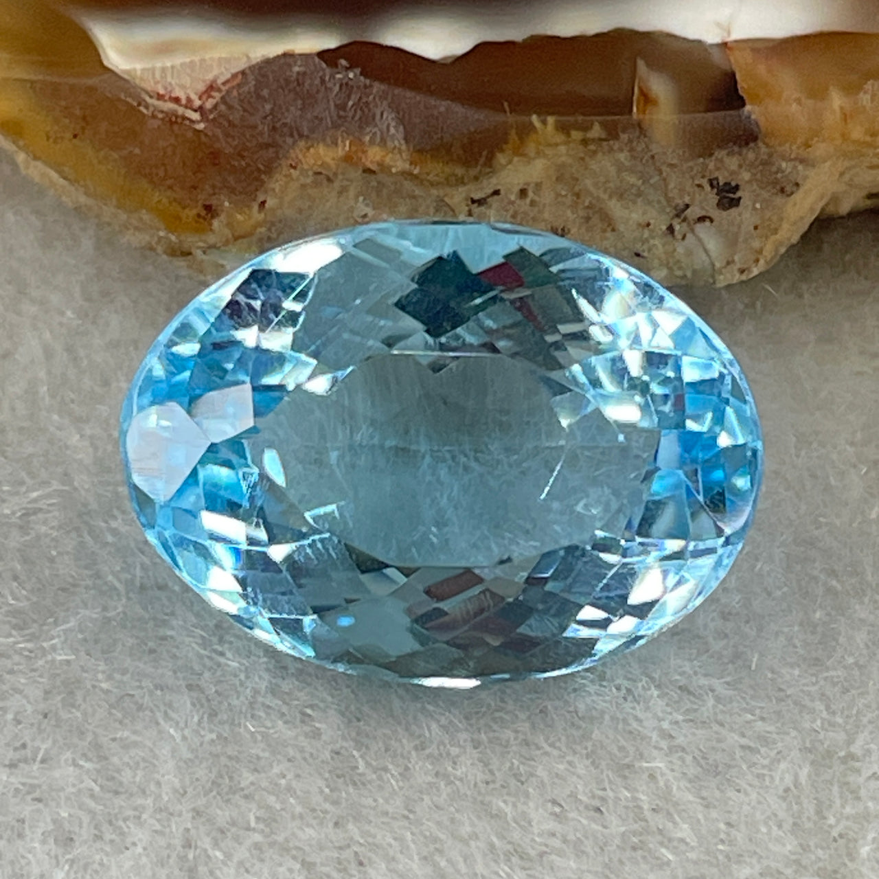 Natural Sky Blue Topaz Oval Shape 15.57ct 17.1 by 12.4 by 8.6mm - Huangs Jadeite and Jewelry Pte Ltd