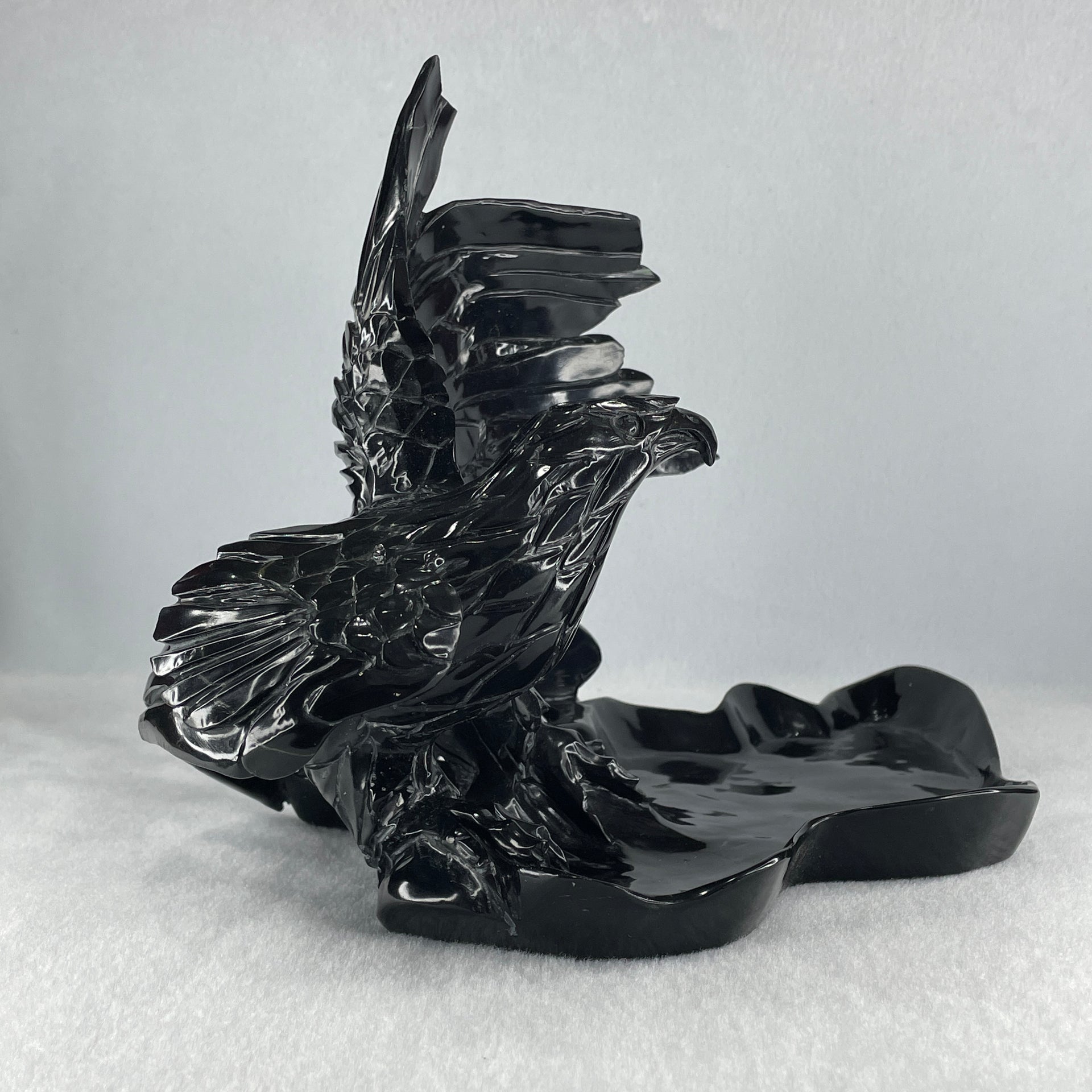 Black Stone Eagle with Pond Display 1,392.2g 270.0 by 165.0 by 190.0mm - Huangs Jadeite and Jewelry Pte Ltd