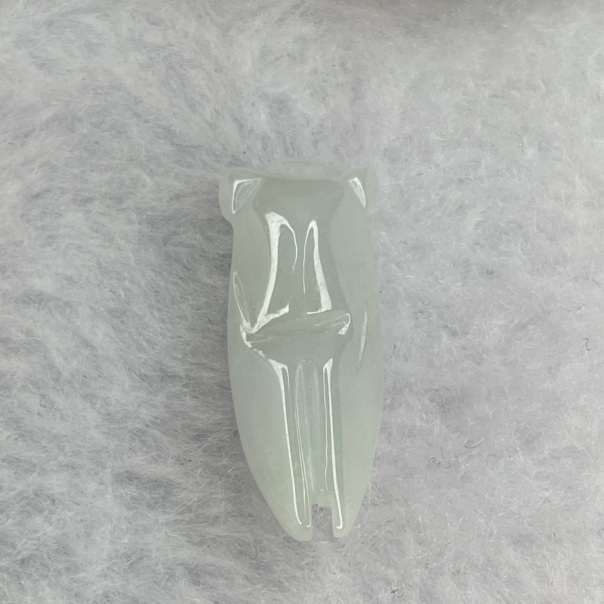 Type A Lavender Icy Jadeite Cicada 24.4 by 10.1 by 5.4mm 2.02g - Huangs Jadeite and Jewelry Pte Ltd