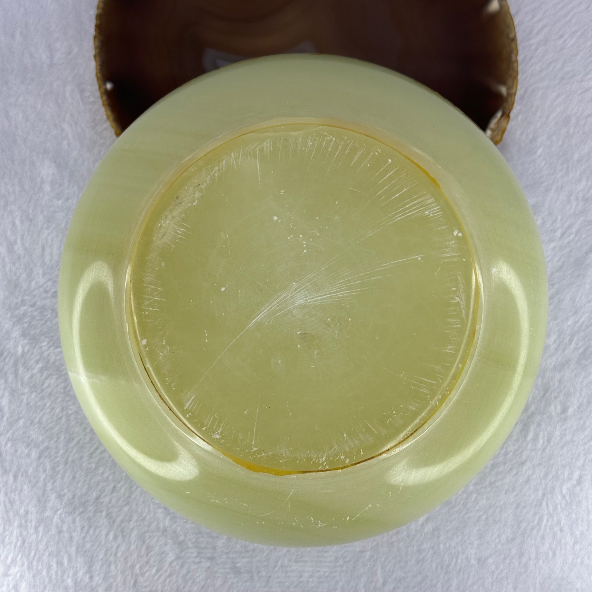 Natural Light Green Onyx Wealth Pot Display 2464.5g 160.0 by 65.0mm - Huangs Jadeite and Jewelry Pte Ltd