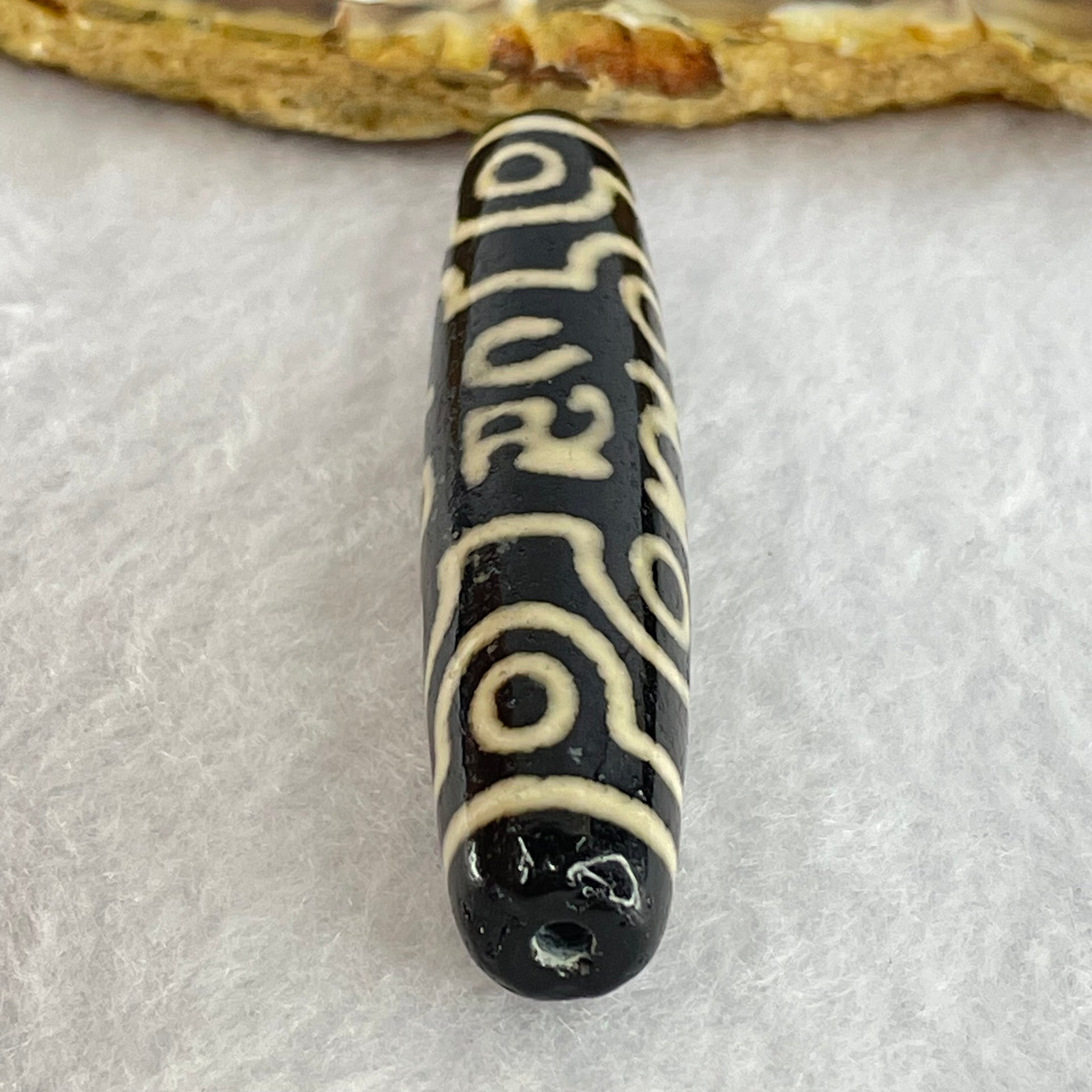 Natural Powerful Tibetan Old Oily Agate 8 Eyes Om Mani Padme Hum Dzi Bead Heavenly Master (Tian Zhu) 六字箴言八眼天珠 15.10g 58.7 by 12.8mm - Huangs Jadeite and Jewelry Pte Ltd