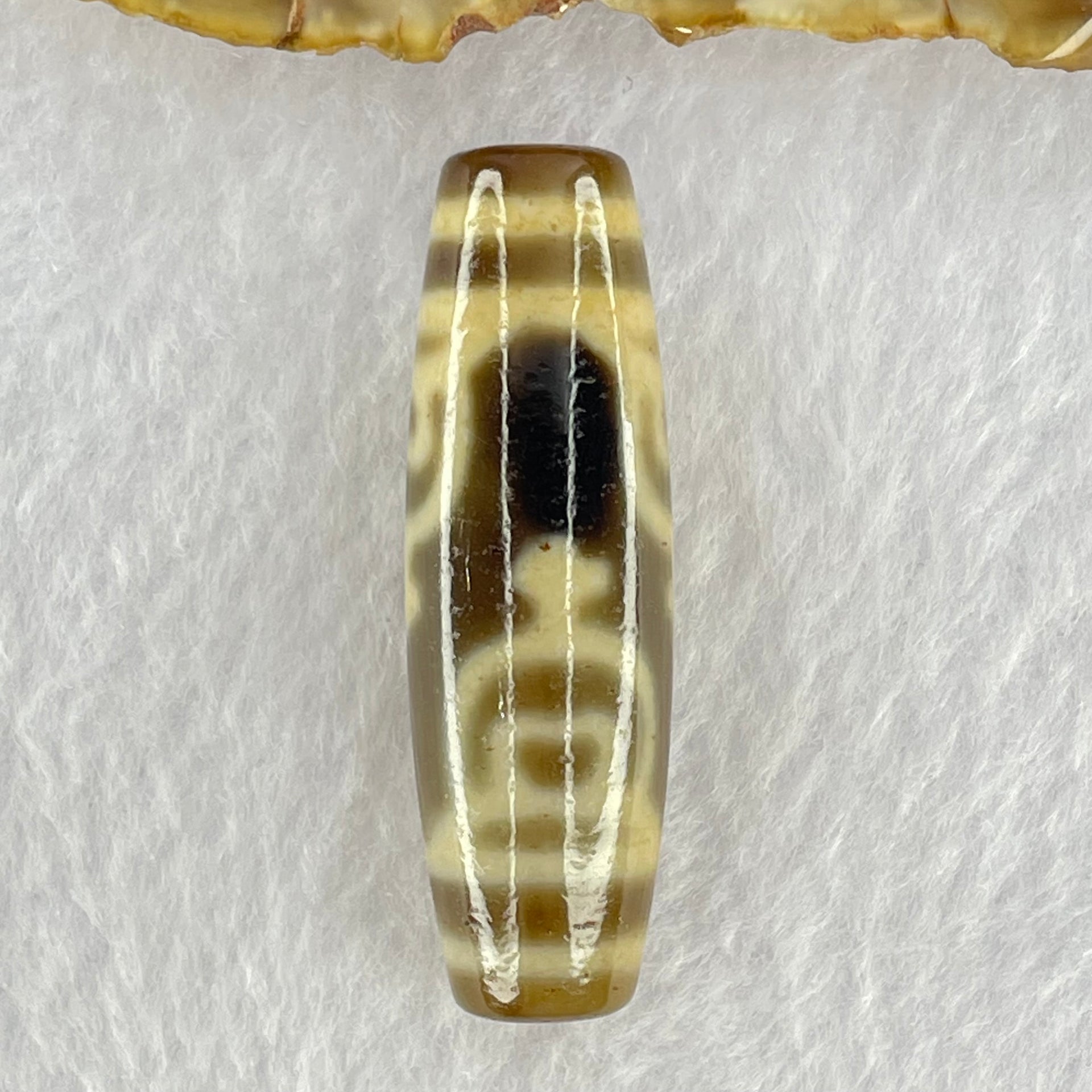 Natural Powerful Tibetan Old Oily Agate 4 Nectar Vessel Dzi Bead Heavenly Master (Tian Zhu) 花蜜容器眼天珠 17.35g 48.6 by 15.2mm - Huangs Jadeite and Jewelry Pte Ltd