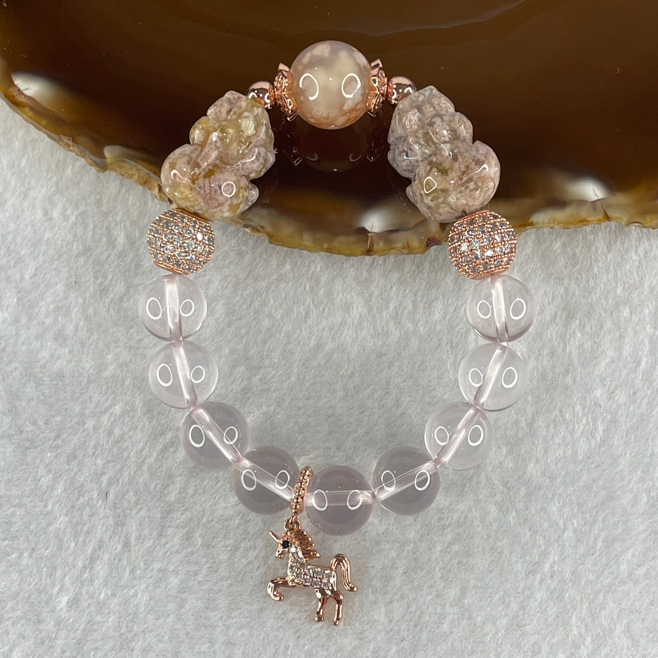 Natural Flower Agate Pixiu Pair each about 19.5 by 13.1 by 12.1mm and Bead 13.1mm with Clear Quartz 10.0mm and Rose Gold Color Horse Charm Beads Bracelet 32.15g 13.5cm