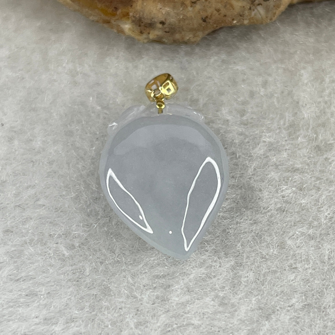 Natural Type A Light Lavender Jadeite Longevity Peach Pendant | Solid 18K 750 Yellow Gold Clasp Luxury Auspicious Fine Charm (1.62g, 16.8x11.7x4.7mm)