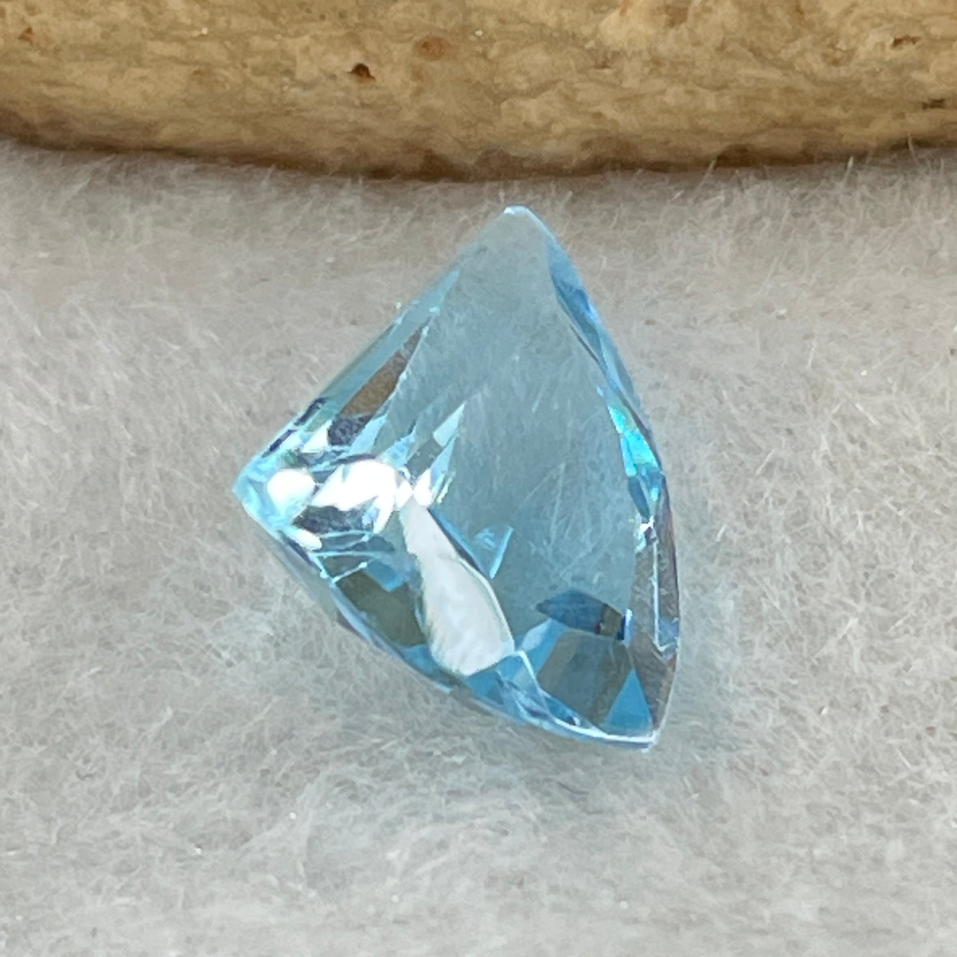 Natural Sky Blue Topaz Trillion Shape 2.86ct 10.9 by 9.0 by 5.0mm - Huangs Jadeite and Jewelry Pte Ltd