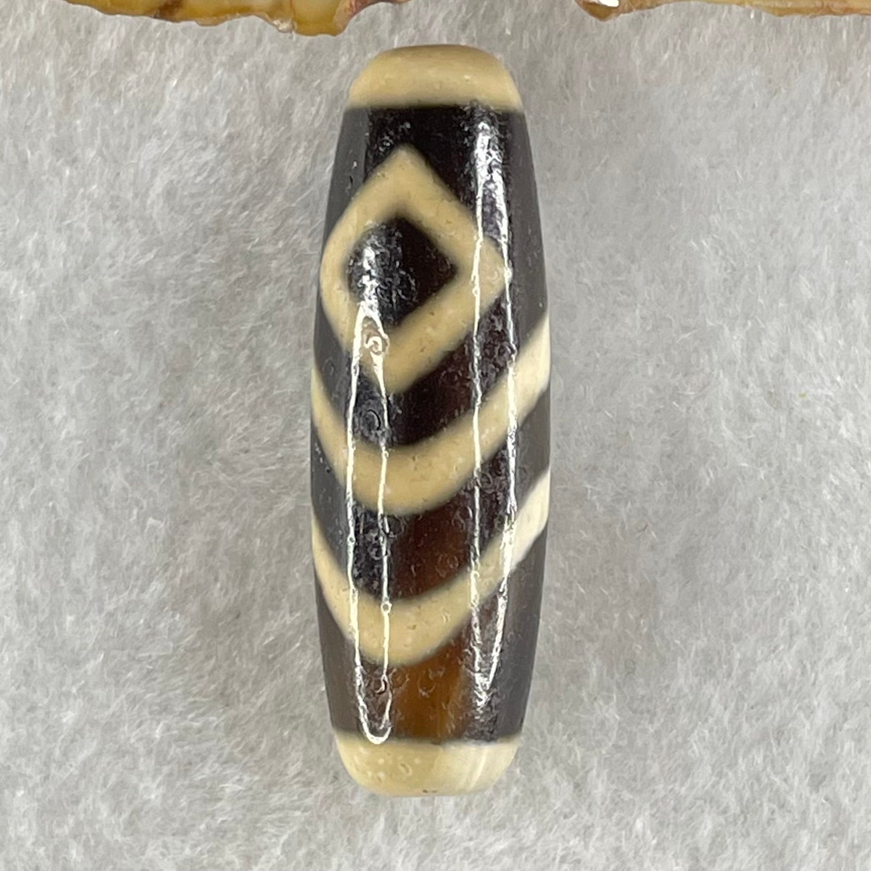 Natural Powerful Tibetan Old Oily Water Pattern One Eye Vajra With Nectar Vessel Treasure Bottle Agate Bead Heavenly Master (Tian Zhu) 天珠 8.83g 38.0 by 12.3mm - Huangs Jadeite and Jewelry Pte Ltd