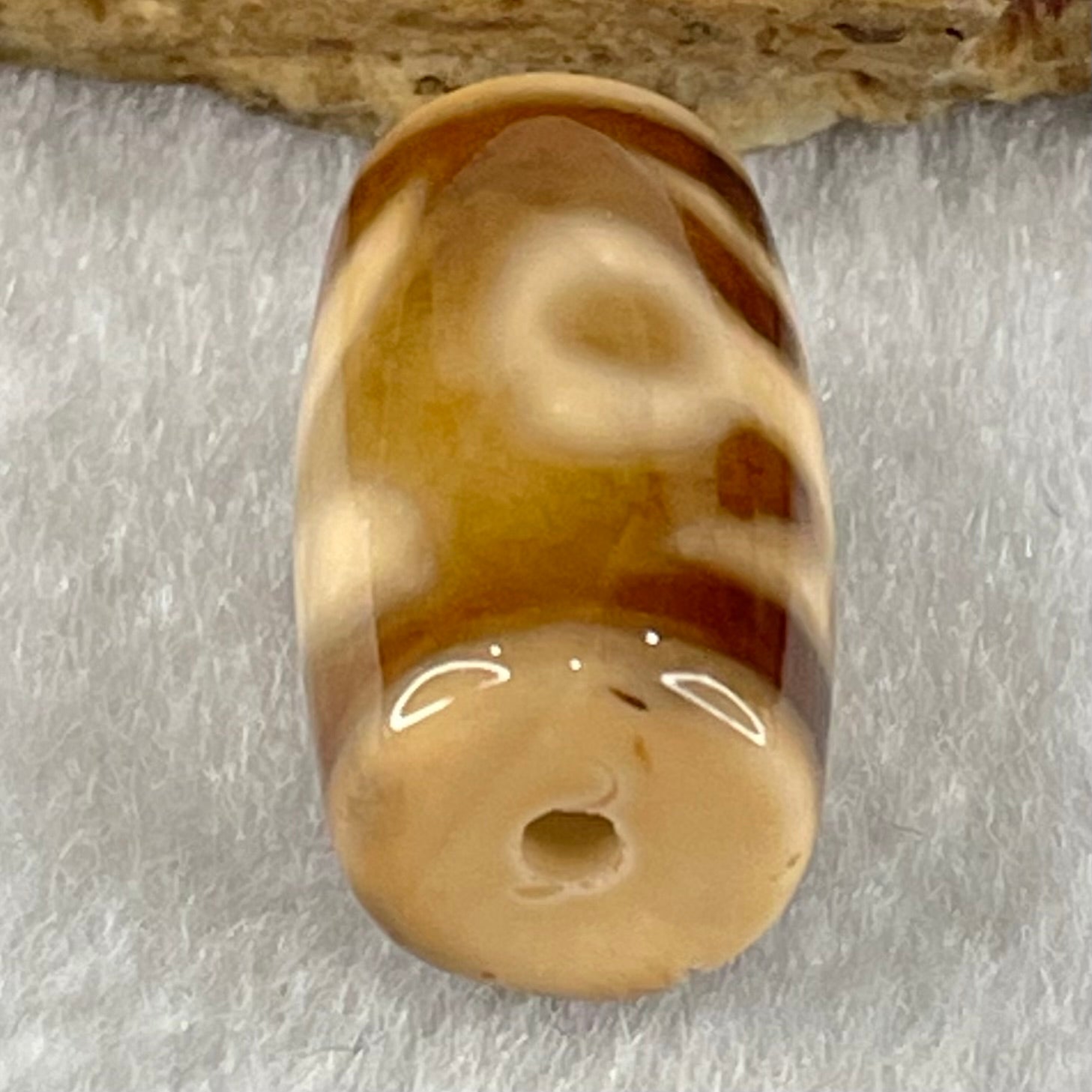 Natural Powerful Tibetan Old Oily Agate Patina Guiren Tairen Human Dzi Bead Totem Amulet Heavenly Master (Tian Zhu) 贵人天诛 4.77g 20.3 by 11.7mm - Huangs Jadeite and Jewelry Pte Ltd