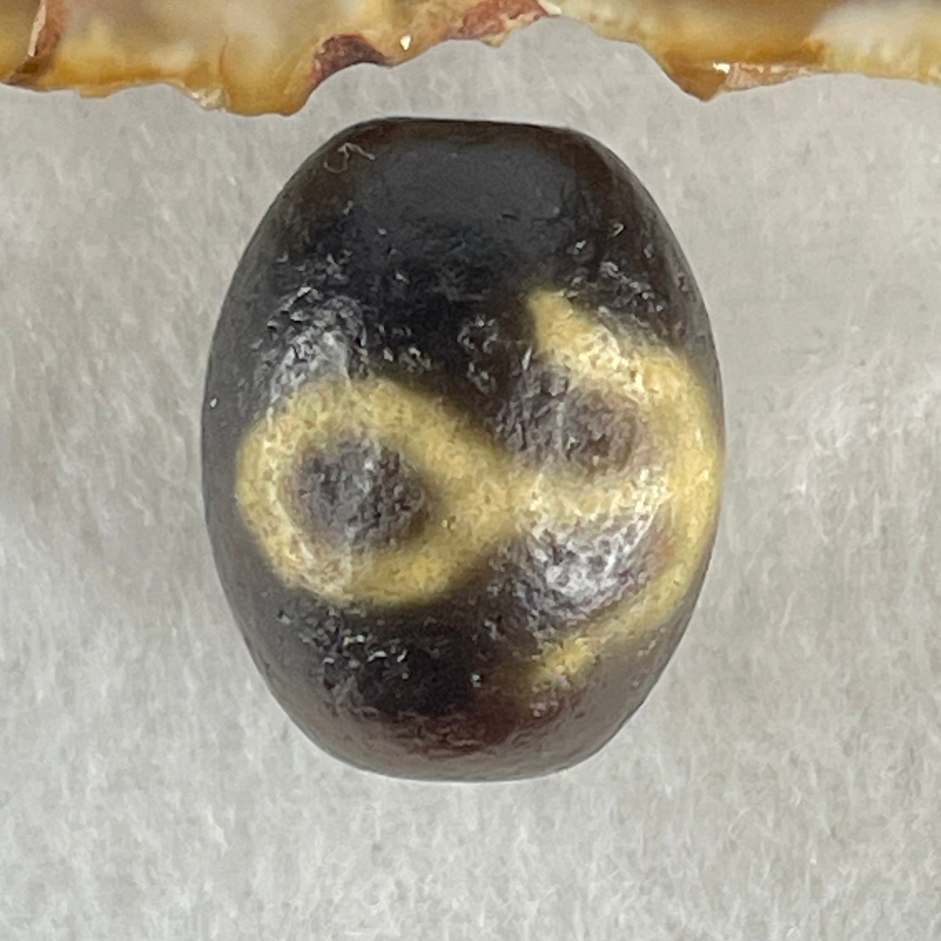 Natural Powerful Tibetan Old Oily Agate Patina Guiren Tairen Human Dzi Bead Totem Amulet Heavenly Master (Tian Zhu) 贵人天诛 8.24g 21.0 by 16.9mm - Huangs Jadeite and Jewelry Pte Ltd