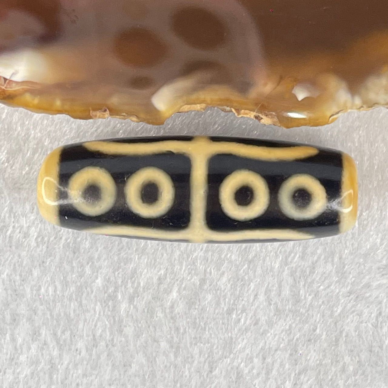 Natural Powerful Tibetan Old Oily Agate Water Lines 8 Eyes Dzi Bead Heavenly Master (Tian Zhu) 水纹八眼天诛 10.26g 38.1 by 13.0mm - Huangs Jadeite and Jewelry Pte Ltd